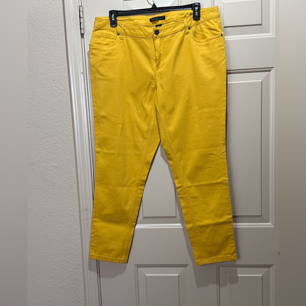 NEW Baccini Women's Yellow Straight Leg Ankle Jeans  Size 20W